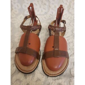 BOC Born Concept Women Brown Flat Strappy Sandal Size 10M Leather Comfort Summer